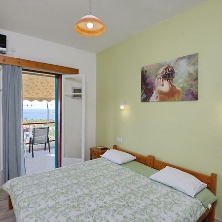 Αlexandros Apartment Votsi  Ngoại thất bức ảnh