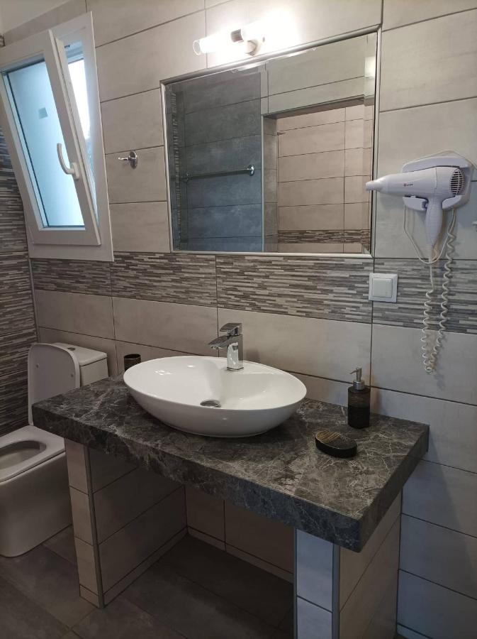 Αlexandros Apartment Votsi  Ngoại thất bức ảnh