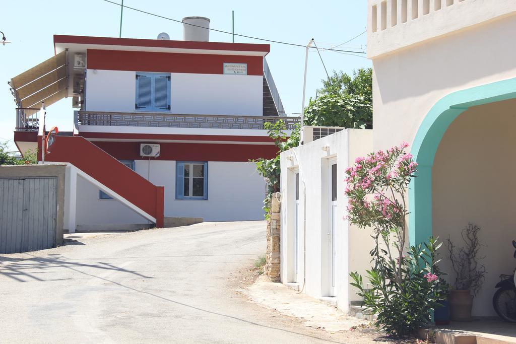 Αlexandros Apartment Votsi  Ngoại thất bức ảnh
