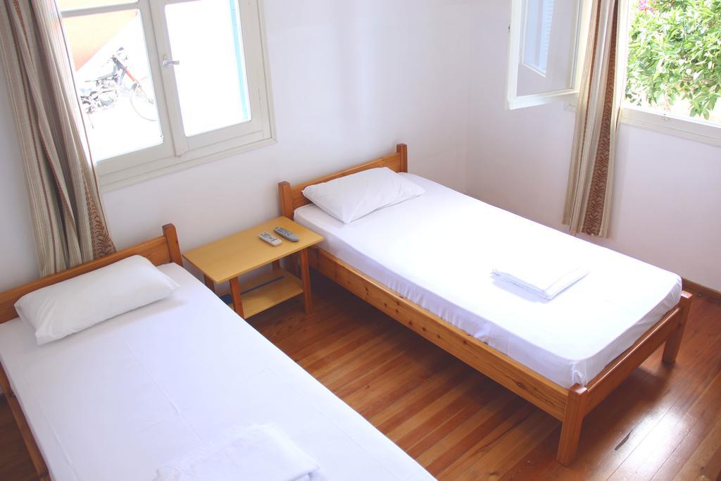 Αlexandros Apartment Votsi  Ngoại thất bức ảnh