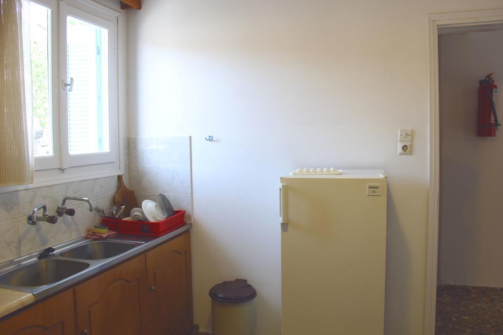 Αlexandros Apartment Votsi  Ngoại thất bức ảnh