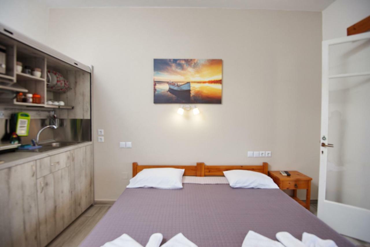 Αlexandros Apartment Votsi  Ngoại thất bức ảnh