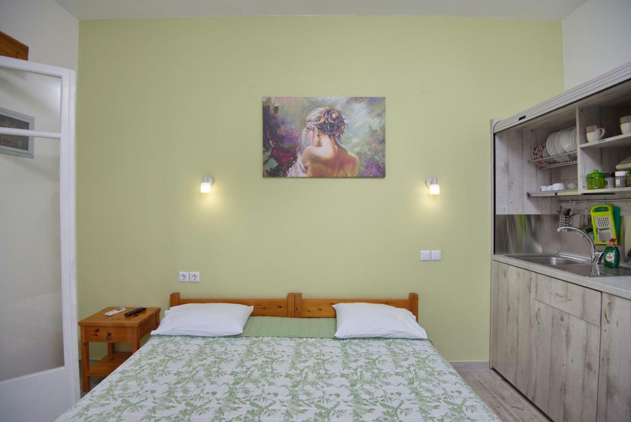 Αlexandros Apartment Votsi  Ngoại thất bức ảnh