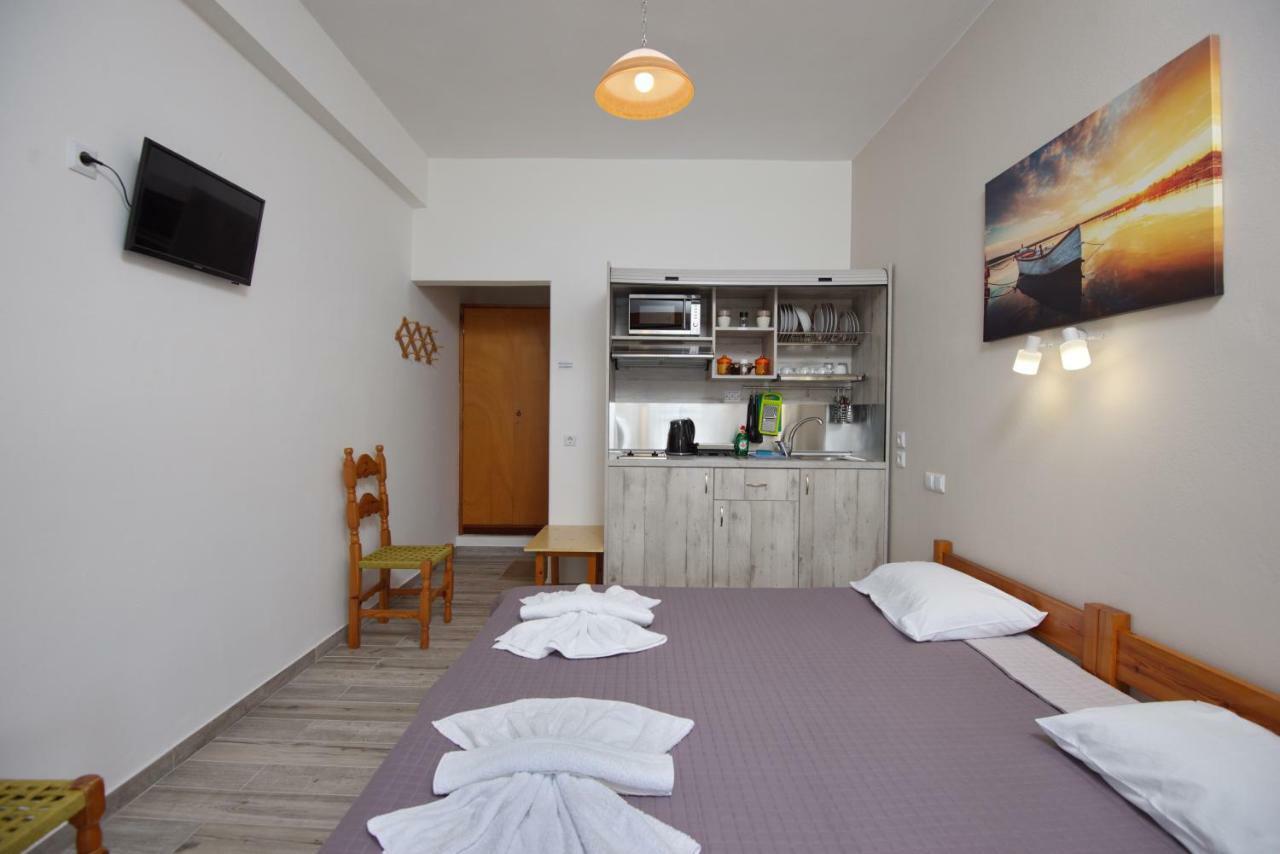Αlexandros Apartment Votsi  Ngoại thất bức ảnh